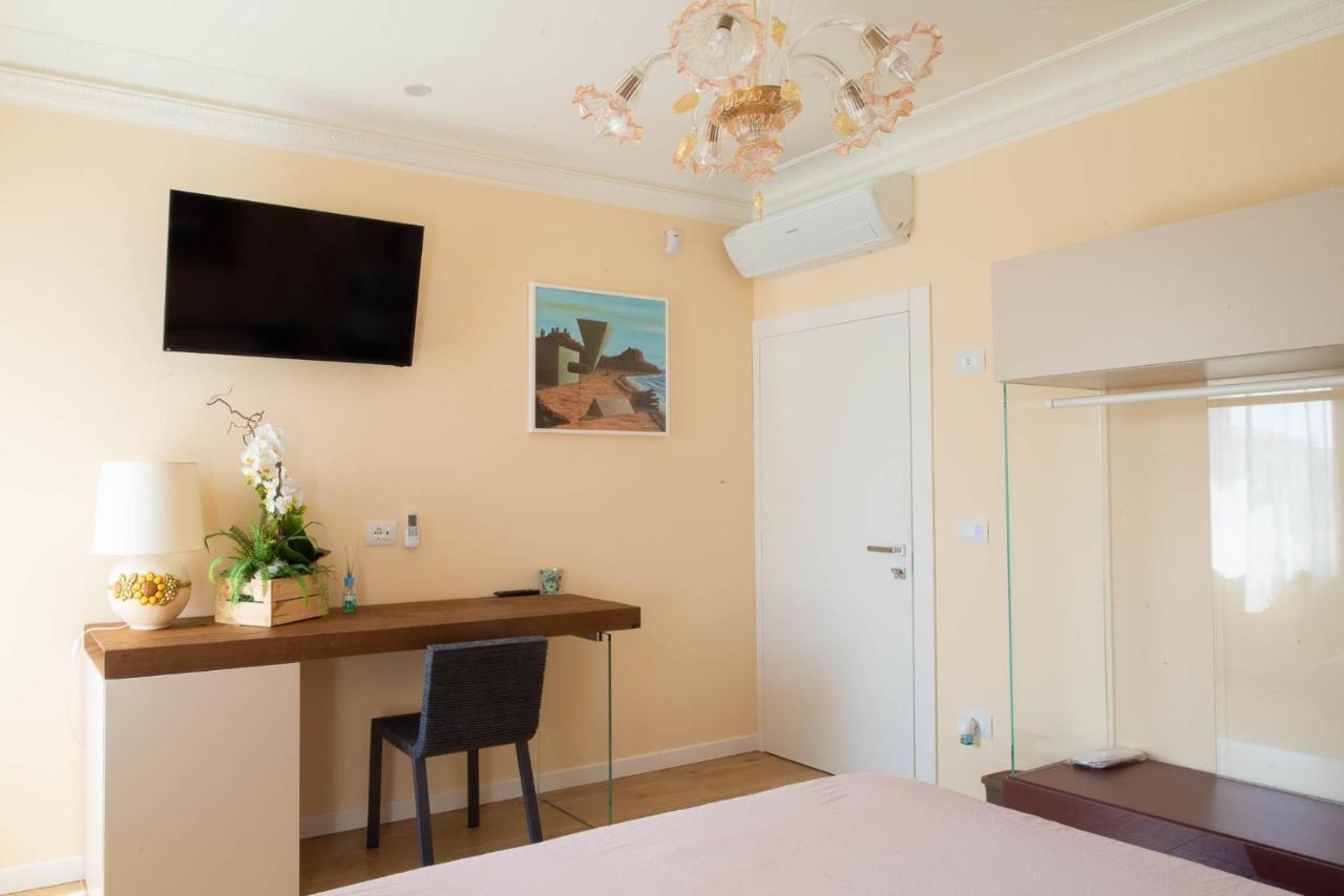 Bed and Breakfast Little House Campo San Martino Exterior foto